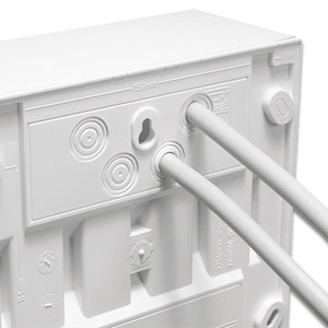 Мини-щитки GD Простое введение кабелей через выштампованные вводы для проводников на задней стенке щитка.
